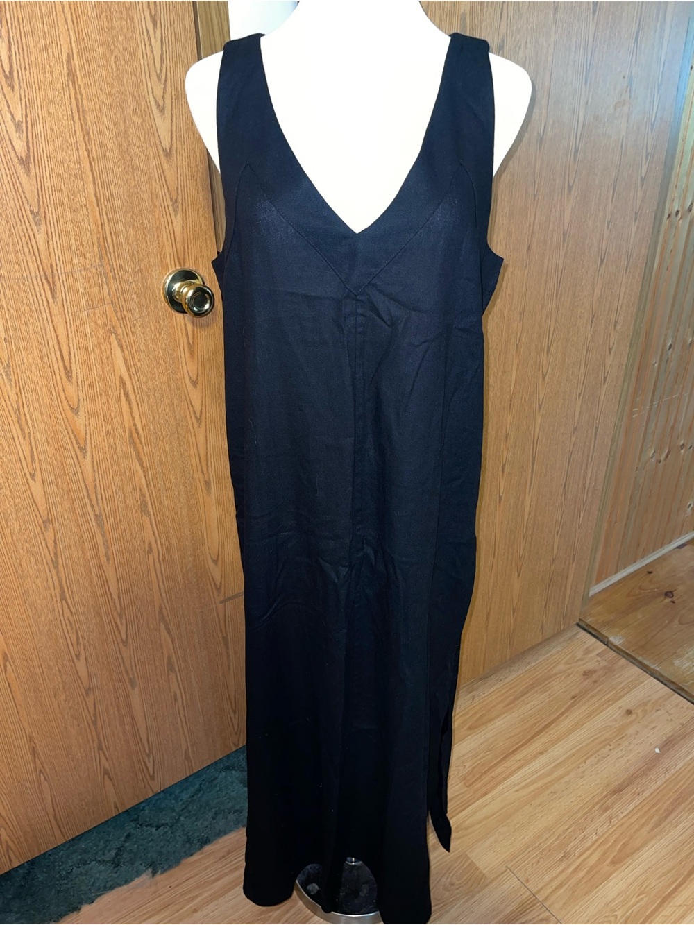 DKNY Linen Blend V-Neck Sleeveless Maxi Dress